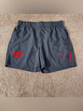 Nike UGA Georgia Bulldogs team issue shorts